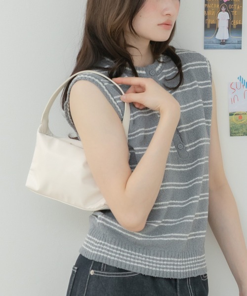 HEILIS（ヘイリス）の「ワンハンドルジップミニ軽量バッグ/ミニバッグ ワンハンドルバッグ ハンドバッグ 軽量バッグ ジップバッグ ファスナー付き コンパクトバッグ ナイロンバッグ 秋 秋服 秋コーデ 秋バッグ 秋小物 秋冬 秋冬コーデ 長袖コーデ ニットコーデ カーディガンコーデ ジャケットコーデ ライトアウター 韓国ファッション 韓国コーデ カジュアル シンプル ブラック アイボリー ピンク レッド イエロー（ハンドバッグ・レディース・ブラック/レッド/アイボリー/ライトイエロー/ピンク・FREE）」の10枚目の写真