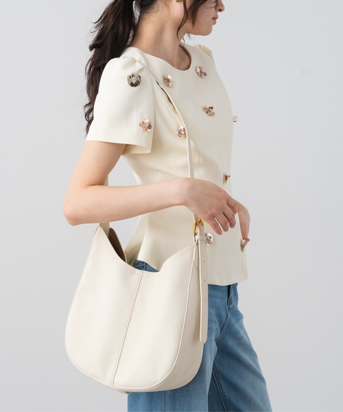 AJUGA.(アジュガ)の「ワンショルダーエコレザーバッグ(ショルダーバッグ・レディース・ライトイエロー/アイボリー・ONE SIZE)」の6枚目の写真
