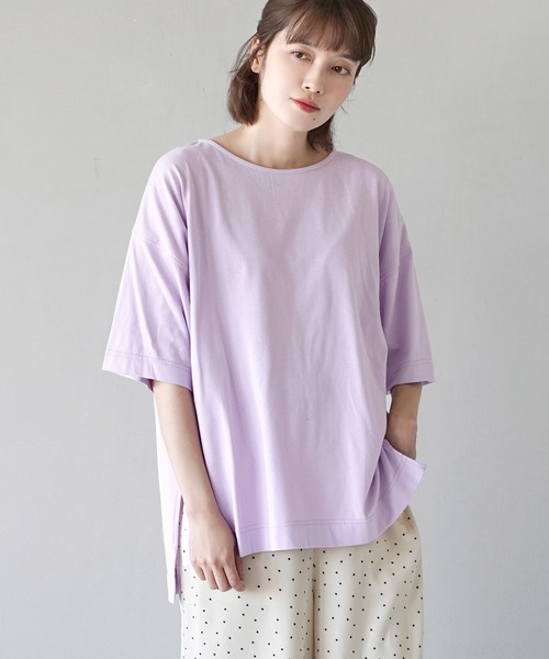 zootie(ズーティー)の「URBAN PLUS スリットTシャツ(Tシャツ/カットソー・レディース・オフホワイト/ラベンダー/ライトブルー/テラコッタ/ダークグリーン/ネイビー/アイボリー/ライトベージュ/スモークピンク/グレイッシュベージュ/ブラック/グレイッシュブルー/ブラウン系その他/チャコール・フリー)」の14枚目の写真