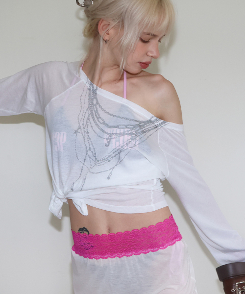 CRANK(クランク)の「シア ネックレス オフショルダートップ_ホワイト(Tシャツ/カットソー・レディース・その他・FREE)」の1枚目の写真