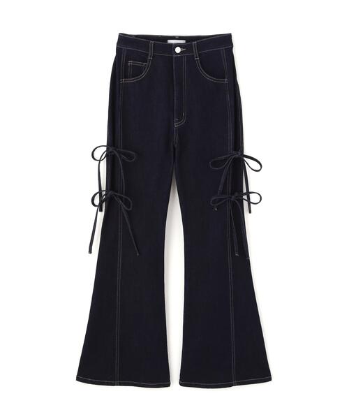 JILL by JILL STUART(ジルバイジルスチュアート)の「【再入荷】サイドリボンフレアデニム(デニムパンツ・レディース・ブルー/ネイビー・M/S)」の9枚目の写真