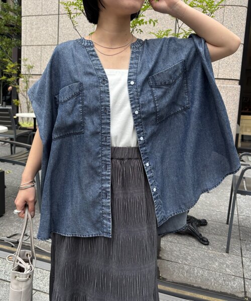 Jena espace merveilleux(ジェナ エスパスメルヴェイユ)の「【サラサラ半袖デニム】テンセルフレンチシャツ(シャツ/ブラウス・レディース・サックスブルー/ブルー/グレー・FREE)」の3枚目の写真