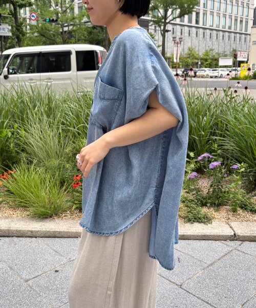 Jena espace merveilleux(ジェナ エスパスメルヴェイユ)の「【サラサラ半袖デニム】テンセルフレンチシャツ(シャツ/ブラウス・レディース・サックスブルー/ブルー/グレー・FREE)」の10枚目の写真