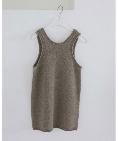 anuke(アンヌーク)の「Knit Long Tanktop(タンクトップ・レディース・グレイッシュベージュ/チャコールグレー・FREE)」の5枚目の写真