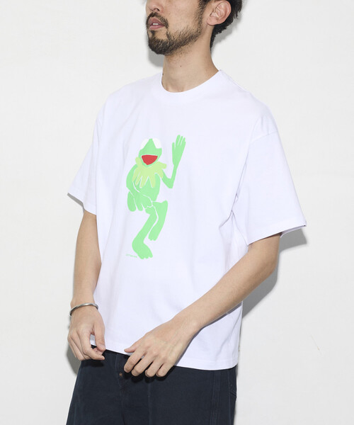 cotton pan(コットンパン)の「COTTON PAN/コットンパン リラックスフィット プリント クルーネック Tシャツ / カエル(Tシャツ/カットソー・メンズ・ブラック/ホワイト・MEDIUM/LARGE)」の6枚目の写真