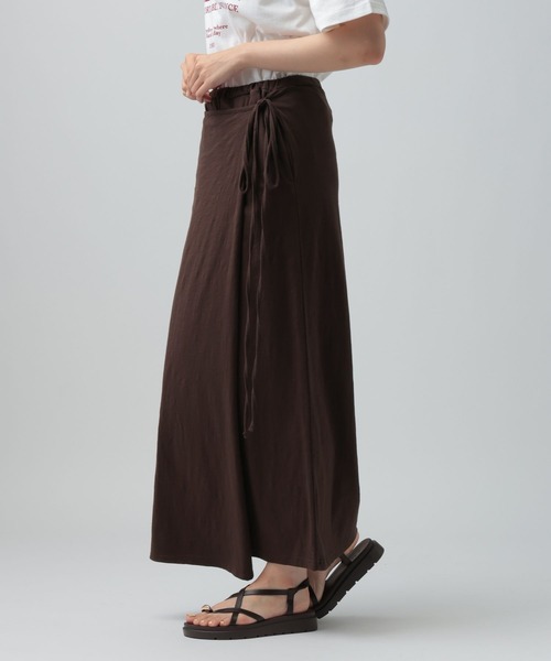 LEPSIM(レプシィム)の「スラブラップスカート 1043495(スカート・レディース・ブラック/ブラウン・FREE)」の11枚目の写真