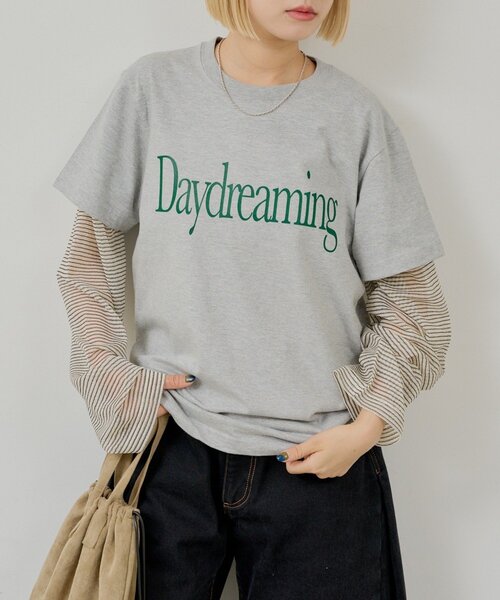 WHIMSIC(ウィムジック)の「【UNISEX/2サイズ展開】デイドリーミングシルクスクリーンプリントT(Tシャツ/カットソー・メンズ・ホワイト/ブラック/グレー・2/1)」の3枚目の写真