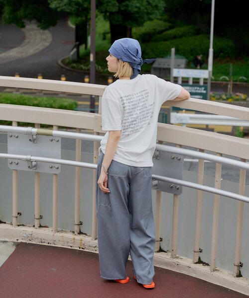WHIMSIC(ウィムジック)の「【UNISEX/2サイズ展開】デイドリーミングシルクスクリーンプリントT(Tシャツ/カットソー・メンズ・ホワイト/ブラック/グレー・2/1)」の9枚目の写真