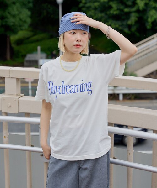 WHIMSIC(ウィムジック)の「【UNISEX/2サイズ展開】デイドリーミングシルクスクリーンプリントT(Tシャツ/カットソー・メンズ・ホワイト/ブラック/グレー・2/1)」の12枚目の写真