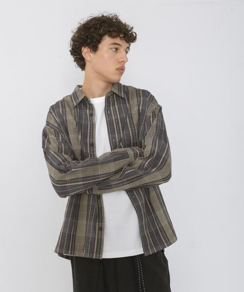 URBAN RESEARCH Sonny Label(アーバンリサーチサニーレーベル)の「リラックスフィットチェックレギュラーカラーシャツ(シャツ/ブラウス・メンズ・グリーン系その他/ブルー系その他/グレー系その他・MEDIUM/LARGE)」の2枚目の写真