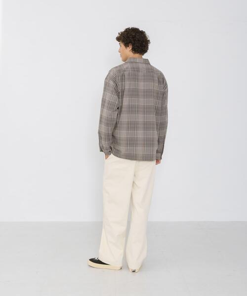 URBAN RESEARCH Sonny Label(アーバンリサーチサニーレーベル)の「リラックスフィットチェックレギュラーカラーシャツ(シャツ/ブラウス・メンズ・グリーン系その他/ブルー系その他/グレー系その他・MEDIUM/LARGE)」の19枚目の写真