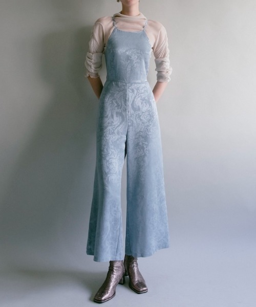 sahara(サハラ)の「Satin Jacquard All In One(つなぎ/オールインワン・レディース・ネイビー/ブラック/ライトブルー・FREE)」の1枚目の写真