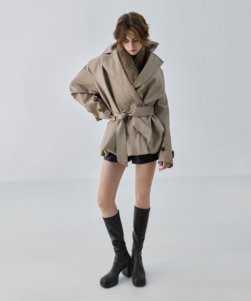 CHARLES & KEITH(チャールズ & キース)の「プラットフォーム ロングブーツ(ブーツ・レディース・ブラック/ダークブラウン系4/ブラック系その他2・24.5cm/23.5cm/23cm/22.5cm/25.5cm/25cm)」の1枚目の写真