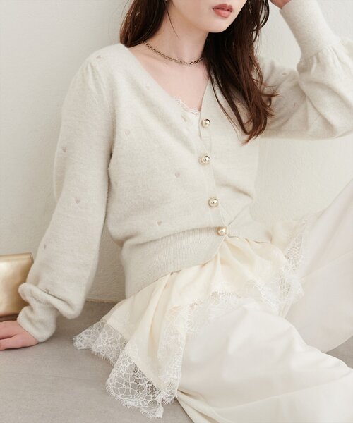 natural couture(ナチュラルクチュール)の「ランダムヘムサテンレースキャミ(シャツ/ブラウス・レディース・サックスブルー/モカ/アイボリー/ブラウン・FREE)」の15枚目の写真