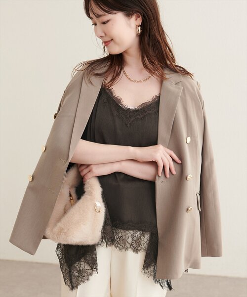 natural couture(ナチュラルクチュール)の「ランダムヘムサテンレースキャミ(シャツ/ブラウス・レディース・サックスブルー/モカ/アイボリー/ブラウン・FREE)」の10枚目の写真