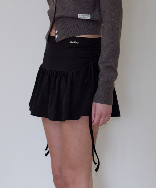 ROSEFRANTZ（ロゼフランツ）の「Side Shirring Mini Skirt [Black]（スカート・レディース・ブラック・OS）」の3枚目の写真