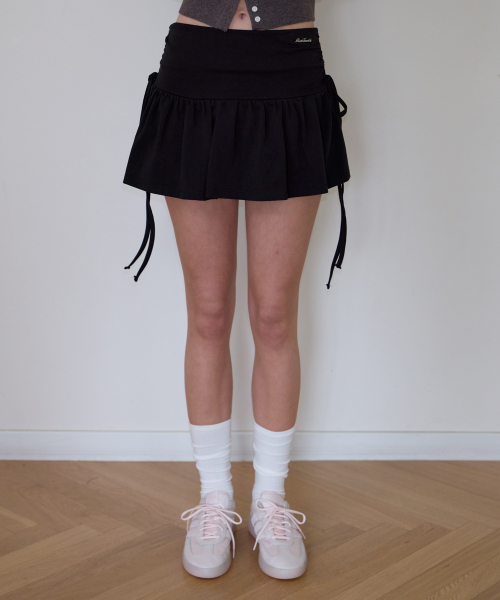 ROSEFRANTZ（ロゼフランツ）の「Side Shirring Mini Skirt [Black]（スカート・レディース・ブラック・OS）」の5枚目の写真
