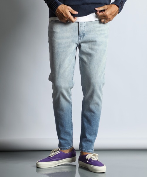 The DUFFER of ST.GEORGE(ザダファーオブセントジョージ)の「GUM STRETCH GRADATION BLEACH DENIM:「ガムストレッチ」グラデーション ブリーチ デニム(デニムパンツ・メンズ・インディゴブルー・X-LARGE/LARGE/MEDIUM/SMALL)」の2枚目の写真