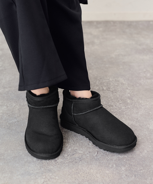 UGG(アグ)の「《WEB限定/》UGG/アグ W CLASSIC ULTRA MINI 1116109(その他シューズ・レディース・ブラック/キャメル・23cm/25cm/24cm)」の5枚目の写真