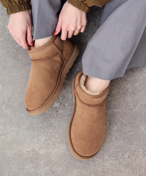 UGG(アグ)の「《WEB限定/》UGG/アグ W CLASSIC ULTRA MINI 1116109(その他シューズ・レディース・ブラック/キャメル・23cm/25cm/24cm)」の11枚目の写真