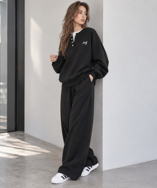 center i(センターアイ)の「【セットアップ】ヘンリーネック ワンポイント スウェット(セットアップ・レディース・ブラック/グレー・FREE)」の9枚目の写真