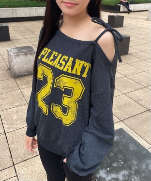 GORGE(ゴージ)の「ラメ裏毛 ワンショルダーナンバーロゴトップス|全4色(Tシャツ/カットソー・レディース・オフホワイト/ピンク/ブラック/ネイビー・F)」の6枚目の写真