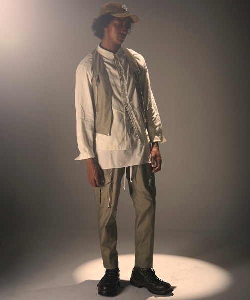 NAPE_（ネイプ）の「mcg3905-HAENESS - VEST ハーネスベスト(NPS-441)（ベスト・メンズ・グレイッシュベージュ/ブラック・4/3/2/1）」の4枚目の写真