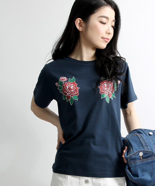 WEGO(ウィゴー)の「WEGO/フラワーTシャツ(Tシャツ/カットソー・レディース・ネイビー/ホワイト・FREE)」の1枚目の写真
