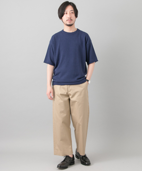 URBAN RESEARCH（アーバンリサーチ）の「UR ワイドチノアンクルトラウザー（その他パンツ・メンズ・ベージュ/ブラック/カーキ・LARGE/MEDIUM）」の15枚目の写真