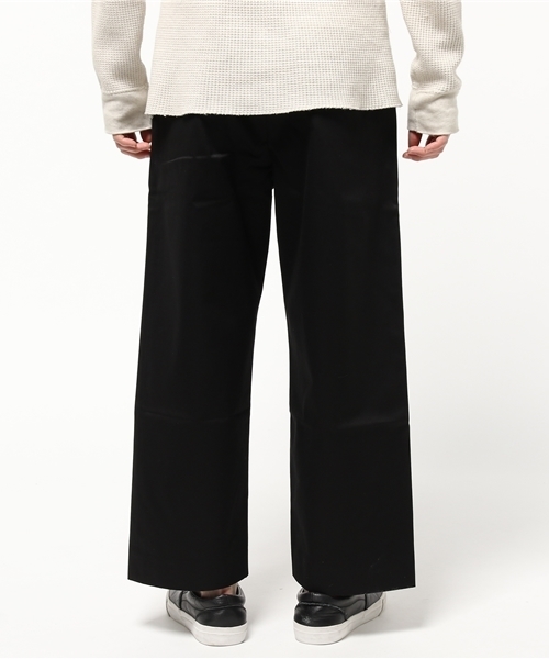 URBAN RESEARCH（アーバンリサーチ）の「UR ワイドチノアンクルトラウザー（その他パンツ・メンズ・ベージュ/ブラック/カーキ・LARGE/MEDIUM）」の5枚目の写真