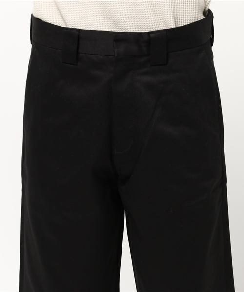 URBAN RESEARCH（アーバンリサーチ）の「UR ワイドチノアンクルトラウザー（その他パンツ・メンズ・ベージュ/ブラック/カーキ・LARGE/MEDIUM）」の7枚目の写真