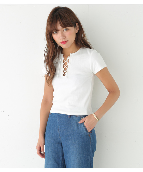 SLY（スライ）の「LACE UP テレコT/SH（Tシャツ/カットソー・レディース・ブラック/グリーン系その他/ライトピンク/ホワイト/ベージュ・1/2）」の2枚目の写真