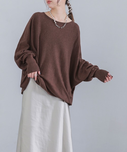 osharewalker（オシャレウォーカー）の「『ボートネックドルマンコットンニット』（ニット/セーター・レディース・レッド/ネイビー/アイボリー/ブラック/ライトベージュ/カーキ/グリーン/チャコールグレー/ターメリック/マジェンタ/ロイヤルブルー/グレー系その他/ブルー系その他/ワイン/オレンジ系その他/テラコッタ/オリーブ/ブルー系その他2/コーラルピンク/杢グレー/ブラウン/ネイビー系/パープル・FREE）」の6枚目の写真