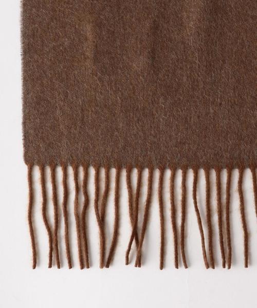 UNITED ARROWS（ユナイテッドアローズ）の「UA カシミヤ リバーシブル マフラー（マフラー・メンズ・ブラック/ライトグレー/ベージュ/ワインレッド/ネイビー・FREE）」の6枚目の写真