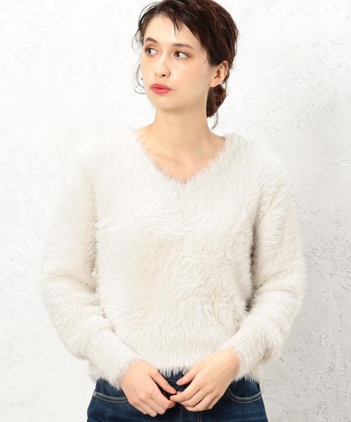 green label relaxing（グリーンレーベルリラクシング）の「CF フェザーヤーン Vネック ニット ◆（ニット/セーター・レディース・オリーブ/ライトグレー/ライトピンク・FREE）」の16枚目の写真