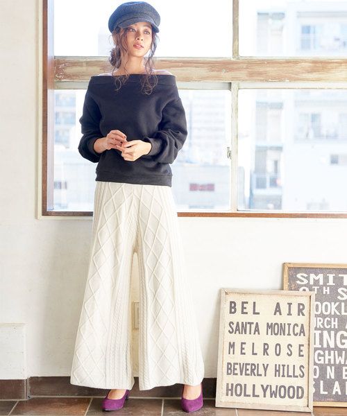 KOBE LETTUCE（コウベレタス）の「ケーブル編みニットワイドパンツ【セットアップOK】（その他パンツ・レディース・ブラック/アイボリー/グレー/モカ・FREE）」の12枚目の写真