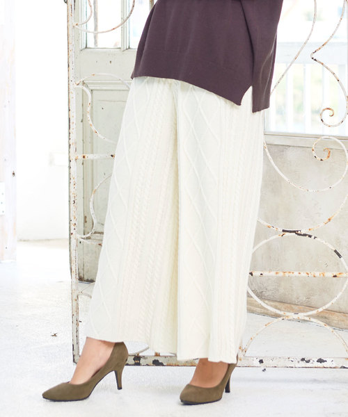 KOBE LETTUCE（コウベレタス）の「ケーブル編みニットワイドパンツ【セットアップOK】（その他パンツ・レディース・ブラック/アイボリー/グレー/モカ・FREE）」の11枚目の写真