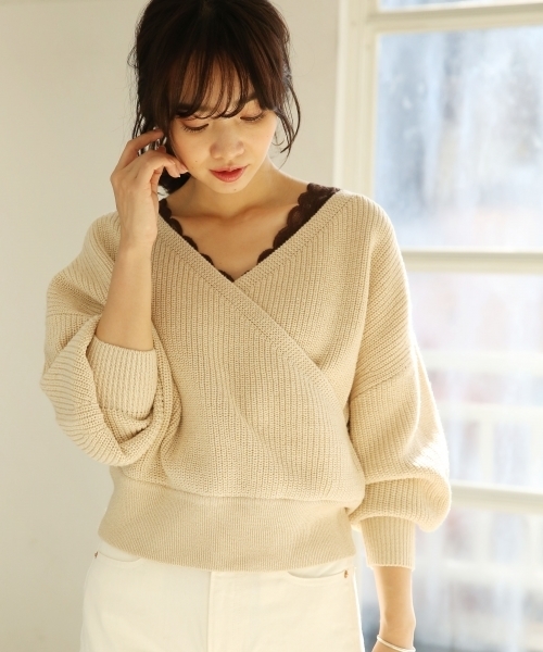 A part by（アパートバイ）の「【洗濯機で洗える】5GCAラメカシュクールPO 780418（ニット/セーター・レディース・ホワイト/ブラック/ベージュ・FREE）」の3枚目の写真