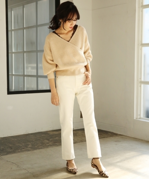 A part by（アパートバイ）の「【洗濯機で洗える】5GCAラメカシュクールPO 780418（ニット/セーター・レディース・ホワイト/ブラック/ベージュ・FREE）」の5枚目の写真