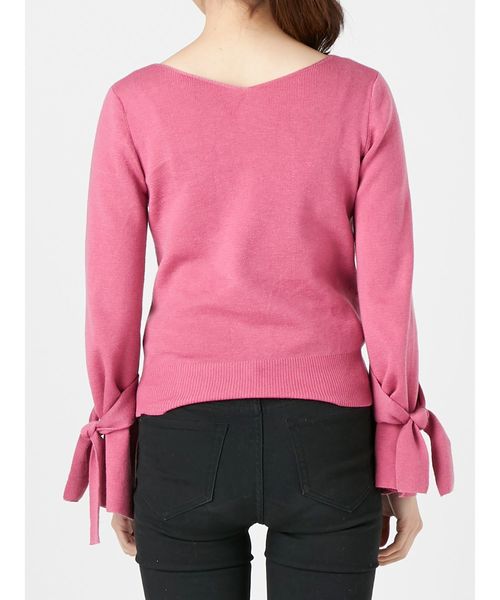 MERCURYDUO（マーキュリーデュオ）の「袖フレアリボン付Vネックニット（ニット/セーター・レディース・ブラック/グレー/オフホワイト/ベビーピンク・FREE）」の7枚目の写真