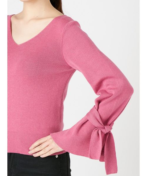 MERCURYDUO（マーキュリーデュオ）の「袖フレアリボン付Vネックニット（ニット/セーター・レディース・ブラック/グレー/オフホワイト/ベビーピンク・FREE）」の20枚目の写真