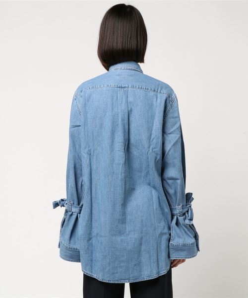 Levi's Made & Crafted(リーバイスメイドアンドクラフテッド)の「LEVI'S(R) MADE & CRAFTED(R) ハイスタンダードシャツ ライトインディゴブルー WASHED & WORN(シャツ/ブラウス・レディース・ライトインディゴブルー・X-SMALL/SMALL)」の6枚目の写真