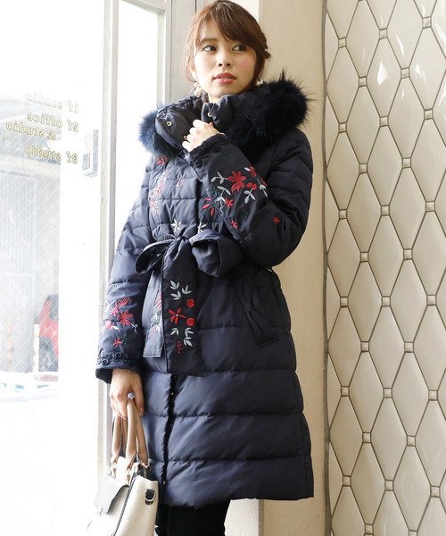 ElegChic（エレグシック）の「エンブロイダリー ロング ダウンコートリボン（ダウンジャケット/コート・レディース・ブラック/グレー/ネイビー・M/L）」の18枚目の写真