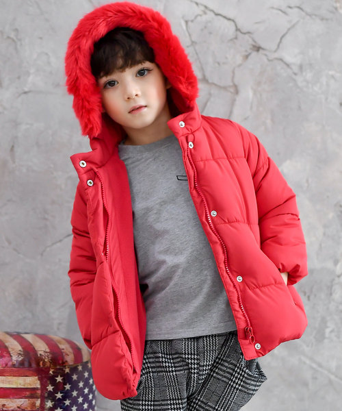 Bee des Bee(ビーデスビー)の「ダウン風 ジャケット(ダウンジャケット/コート・キッズ・ブラック/ベージュ/ネイビー/レッド/カーキ/アイボリー/キャメル/ライトピンク/ワイン/チャコール・110cm/100cm/120cm/130cm/140cm/150cm/160cm)」の9枚目の写真