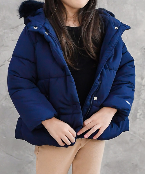 Bee des Bee(ビーデスビー)の「ダウン風 ジャケット(ダウンジャケット/コート・キッズ・ブラック/ベージュ/ネイビー/レッド/カーキ/アイボリー/キャメル/ライトピンク/ワイン/チャコール・110cm/100cm/120cm/130cm/140cm/150cm/160cm)」の16枚目の写真