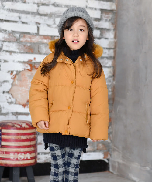 Bee des Bee(ビーデスビー)の「ダウン風 ジャケット(ダウンジャケット/コート・キッズ・ブラック/ベージュ/ネイビー/レッド/カーキ/アイボリー/キャメル/ライトピンク/ワイン/チャコール・110cm/100cm/120cm/130cm/140cm/150cm/160cm)」の21枚目の写真