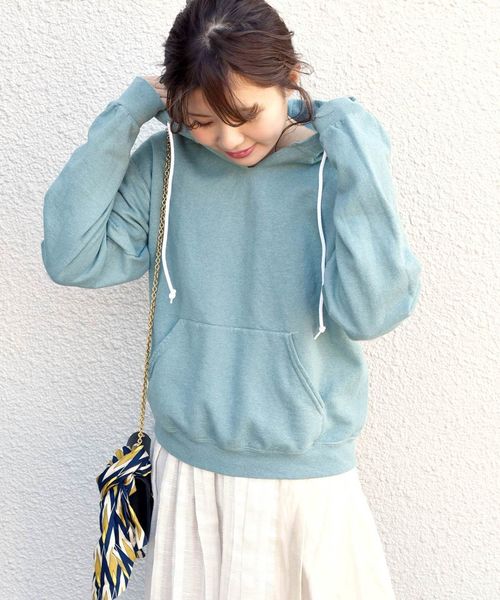 Khaju（カージュ）の「【別注】FRUITS OF THE LOOM:フードパーカー◇（パーカー・レディース・オフホワイト/ライトグレー/ライトグリーン/ラベンダー・ONE SIZE）」の4枚目の写真