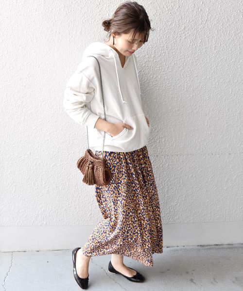 Khaju（カージュ）の「【別注】FRUITS OF THE LOOM:フードパーカー◇（パーカー・レディース・オフホワイト/ライトグレー/ライトグリーン/ラベンダー・ONE SIZE）」の6枚目の写真