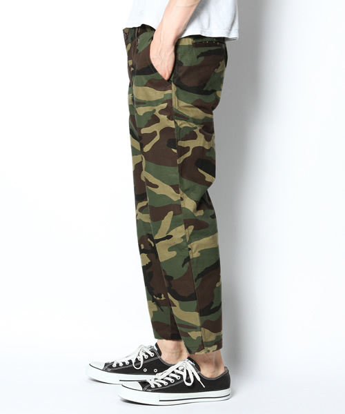 WEGO（ウィゴー）の「WEGO/カモフラツイルクロップドパンツ（スラックス・メンズ・ブラウン/カーキ・LARGE/MEDIUM）」の7枚目の写真