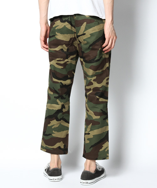 WEGO（ウィゴー）の「WEGO/カモフラツイルクロップドパンツ（スラックス・メンズ・ブラウン/カーキ・LARGE/MEDIUM）」の6枚目の写真